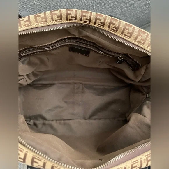 FENDI Pure Class - Picture 4 of 16